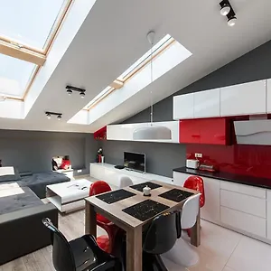 Cozy And Large 62 M2 With Air Conditioning, Old Town Krakau